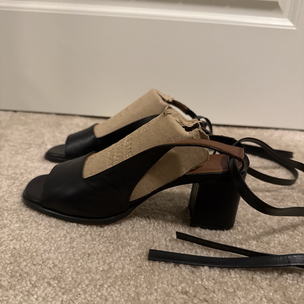 Alohas Women’s Lillie Leather Sandals with Ankle Ties